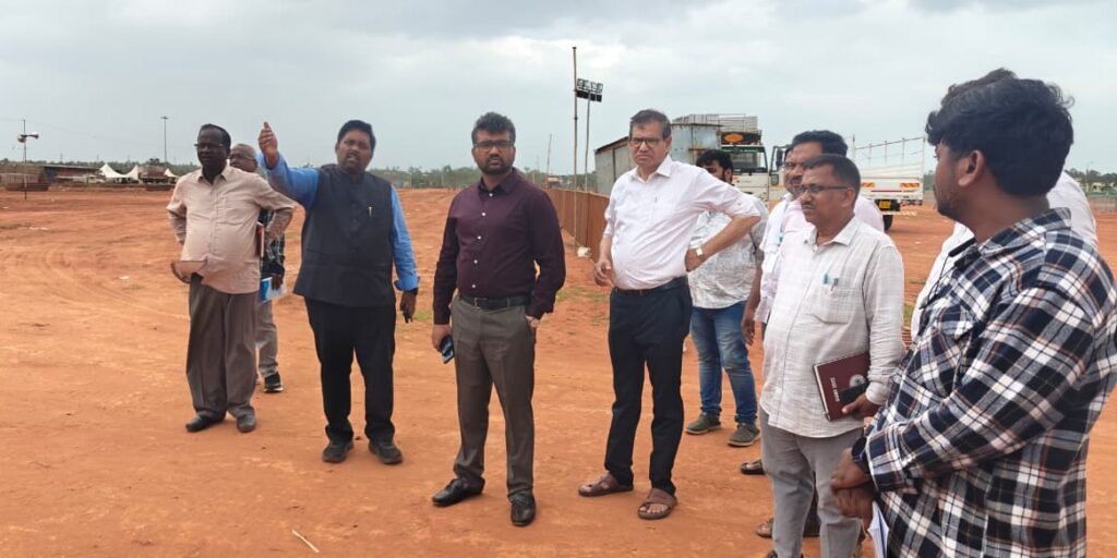 ప్రధాని పర్యటన నేపథ్యంలో ఏర్పాట్లను పరిశీలించిన GMC కమిషనర్  కె. మయూర్ అశోక్