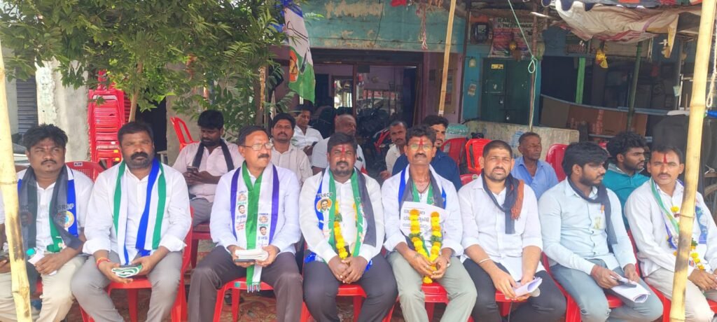 డీఎస్సీ అవకతవకలపై యువతకు న్యాయం చేయాలి