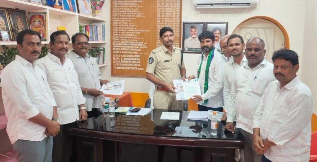 సత్తెనపల్లిలోని పేకాట క్లబ్ పై డిఎస్పీ కి వైసీపీ నేతలు ఫిర్యాదు