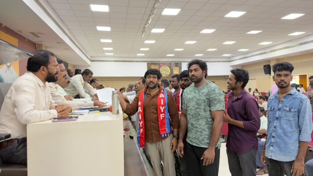 పోలీసు శాఖలో ఖాళీగా ఉన్న 11000 పోస్టులు భర్తీ చేయాలి : ఏఐవైఫ్