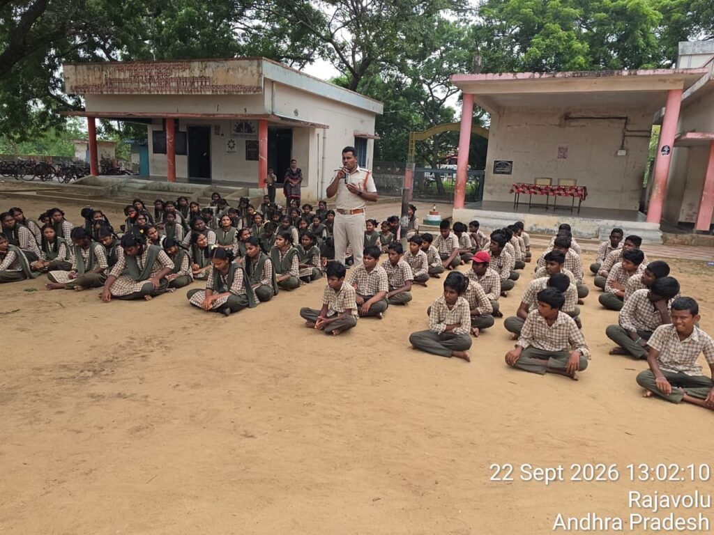 చట్టాలపై అవగాహనతోనే సురక్షిత సమాజం