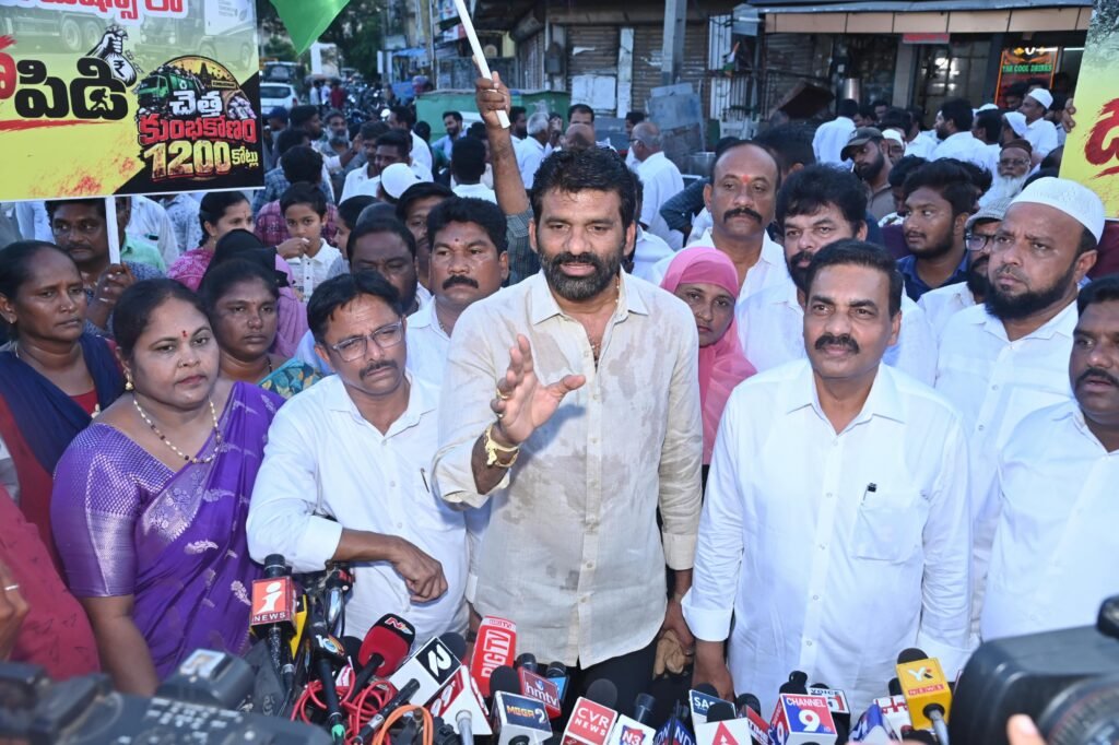 రాష్ట్రంలో రూ. 1200 కోట్ల చెత్త దోపిడి..!